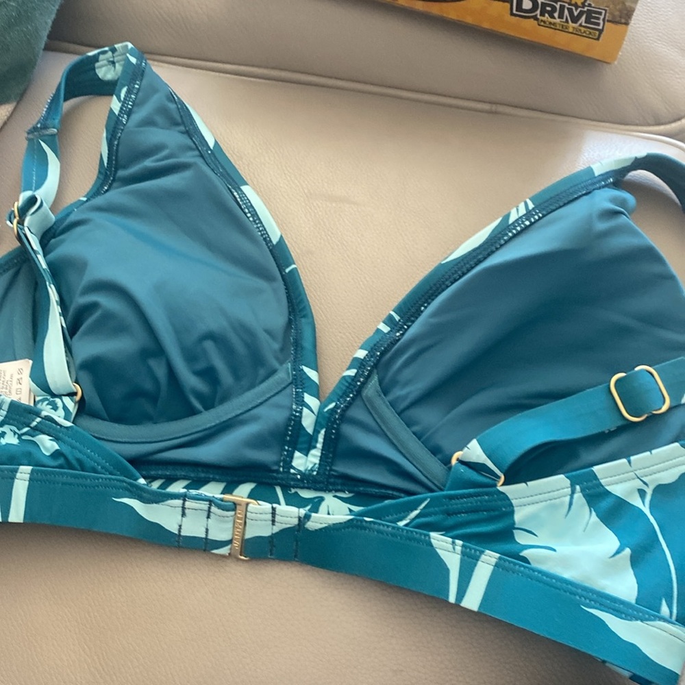 🆕Women’s Jantzen Bikini Top. Size 14. NWT - Picture 7 of 9